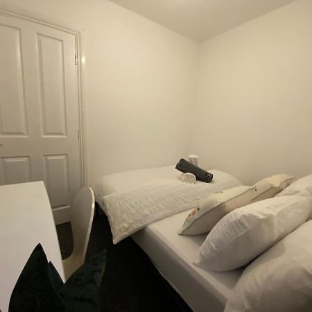 Nice Living Serviced Accommodations 3 Ковентрі Екстер'єр фото